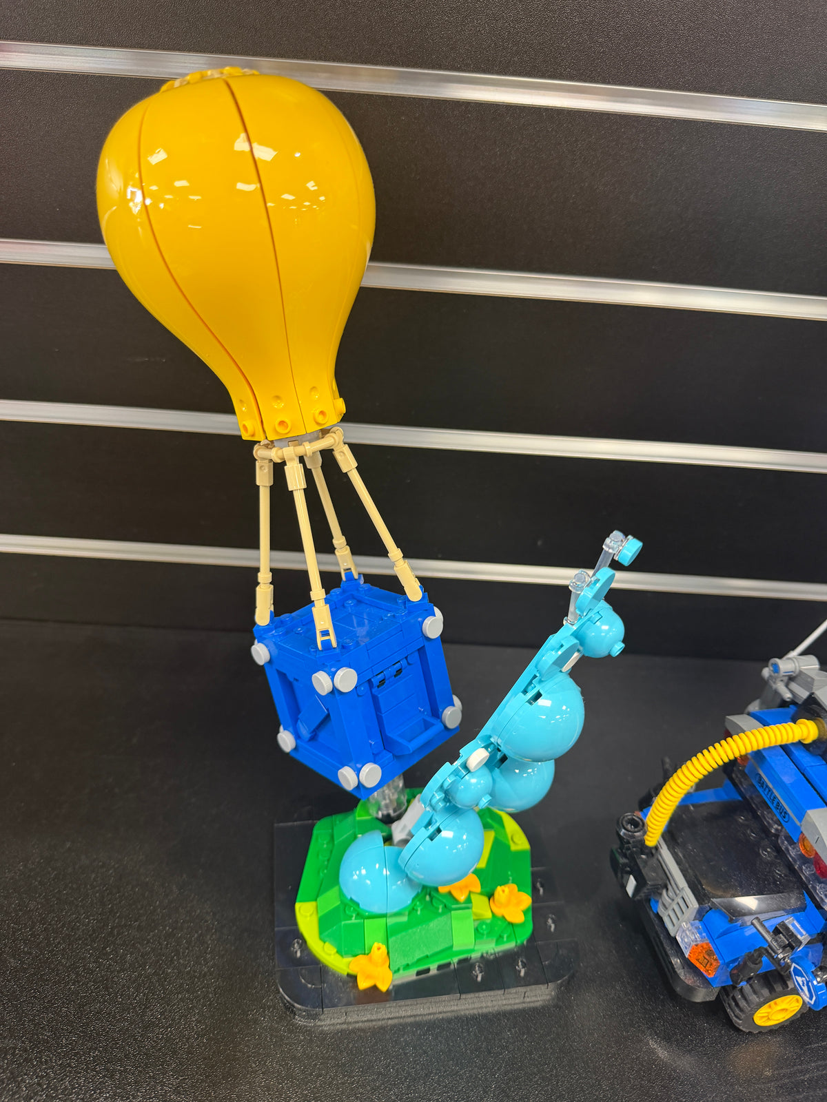 LEGO® Fortnite 77073-1 Battle Bus BUV
