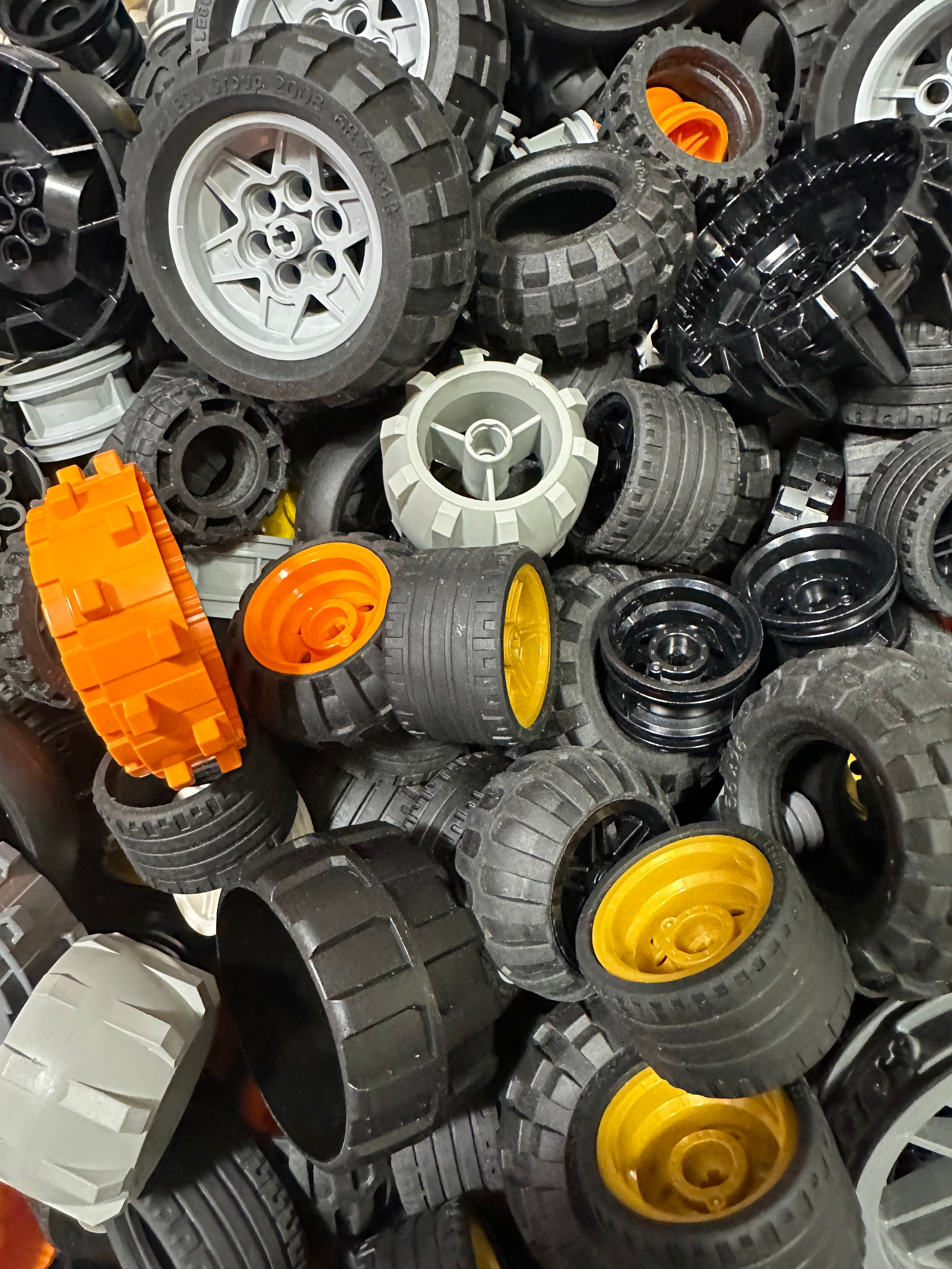 Preowned Bulk LEGO® Large Size Wheels & Tires - 1lb