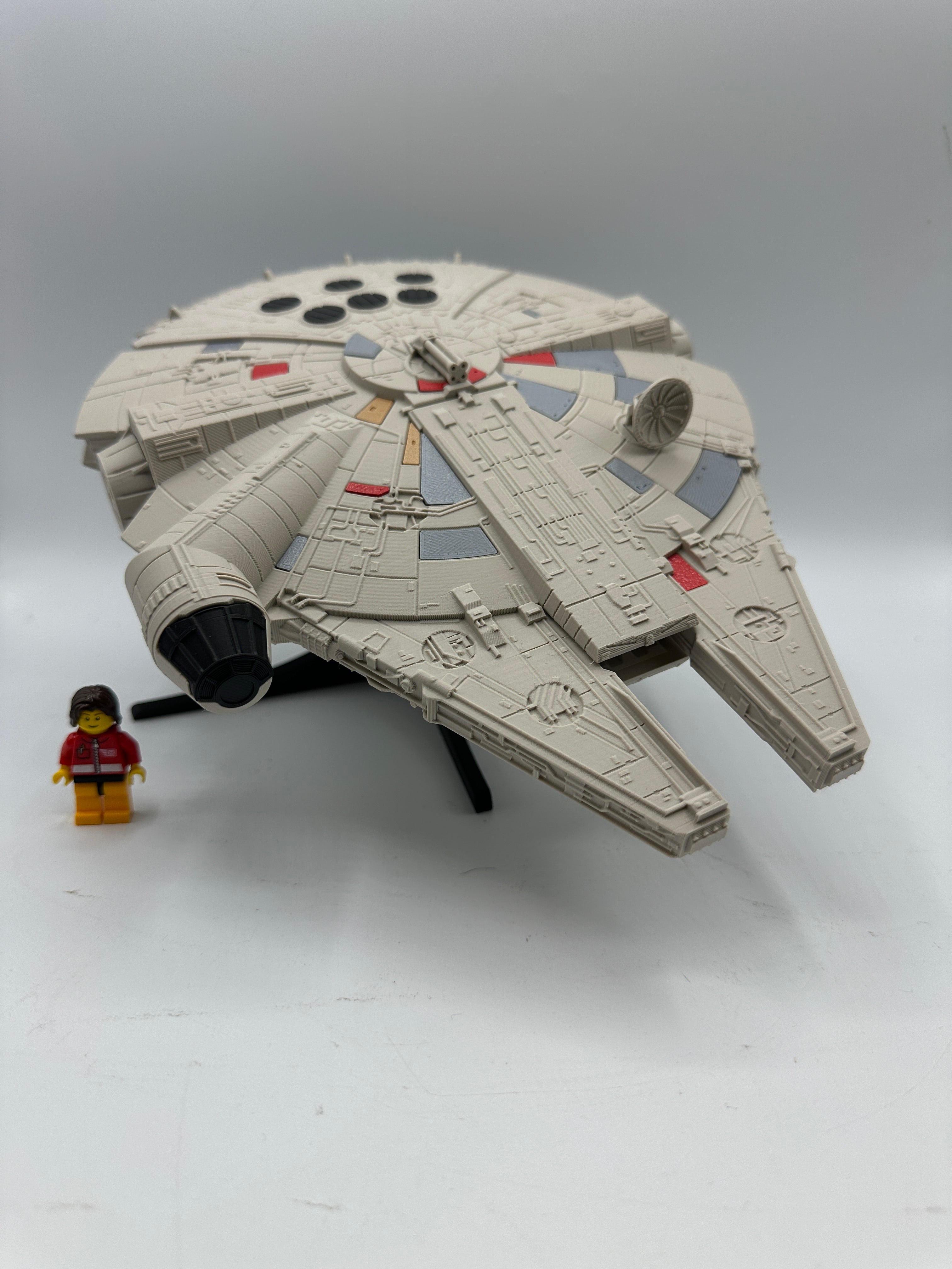 3D Printed Star Wars Millennium Falcon Building Kit – 100 Parts