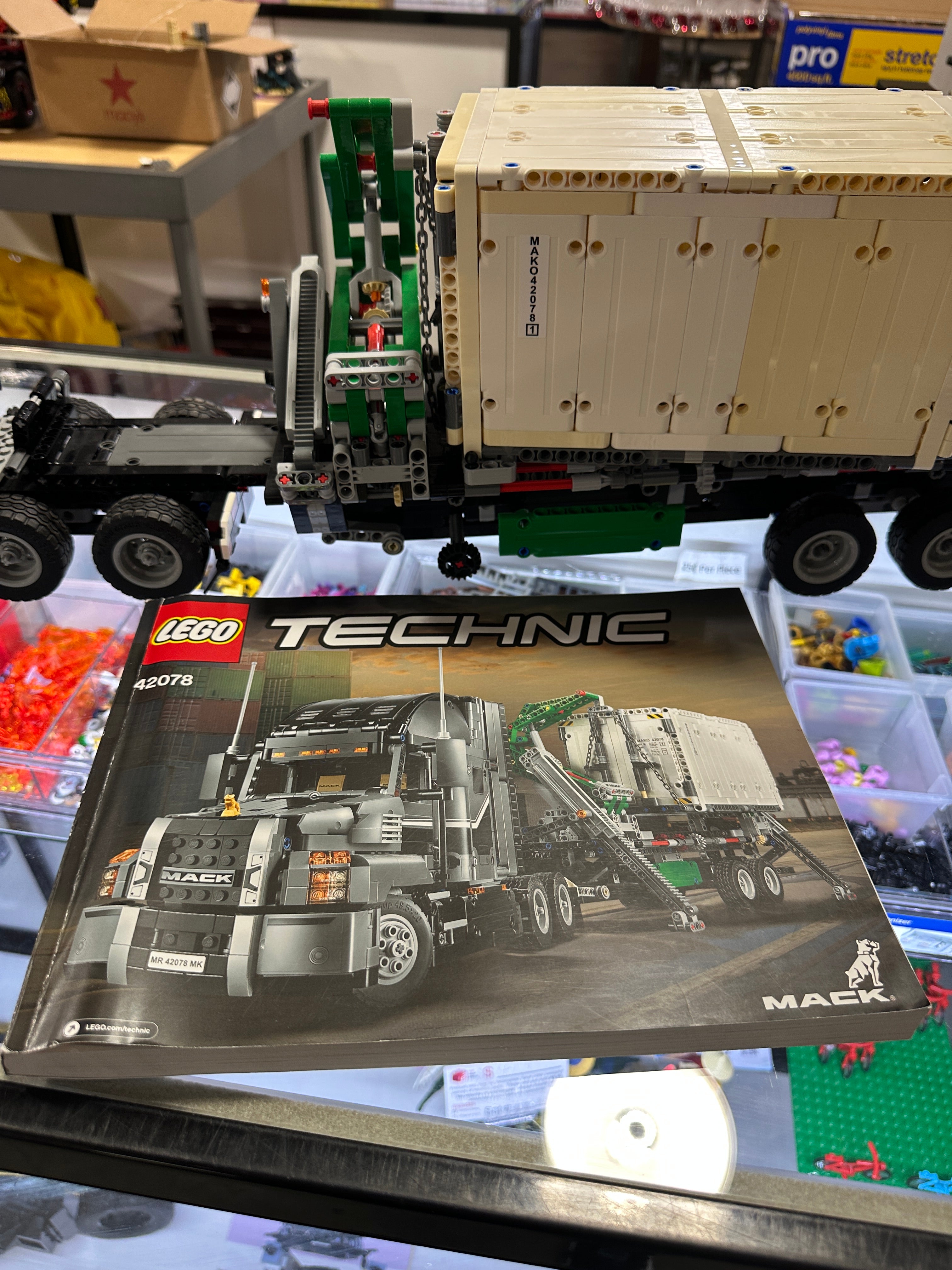 LEGO® Technic 42078-1 - Mack Anthem BUV
