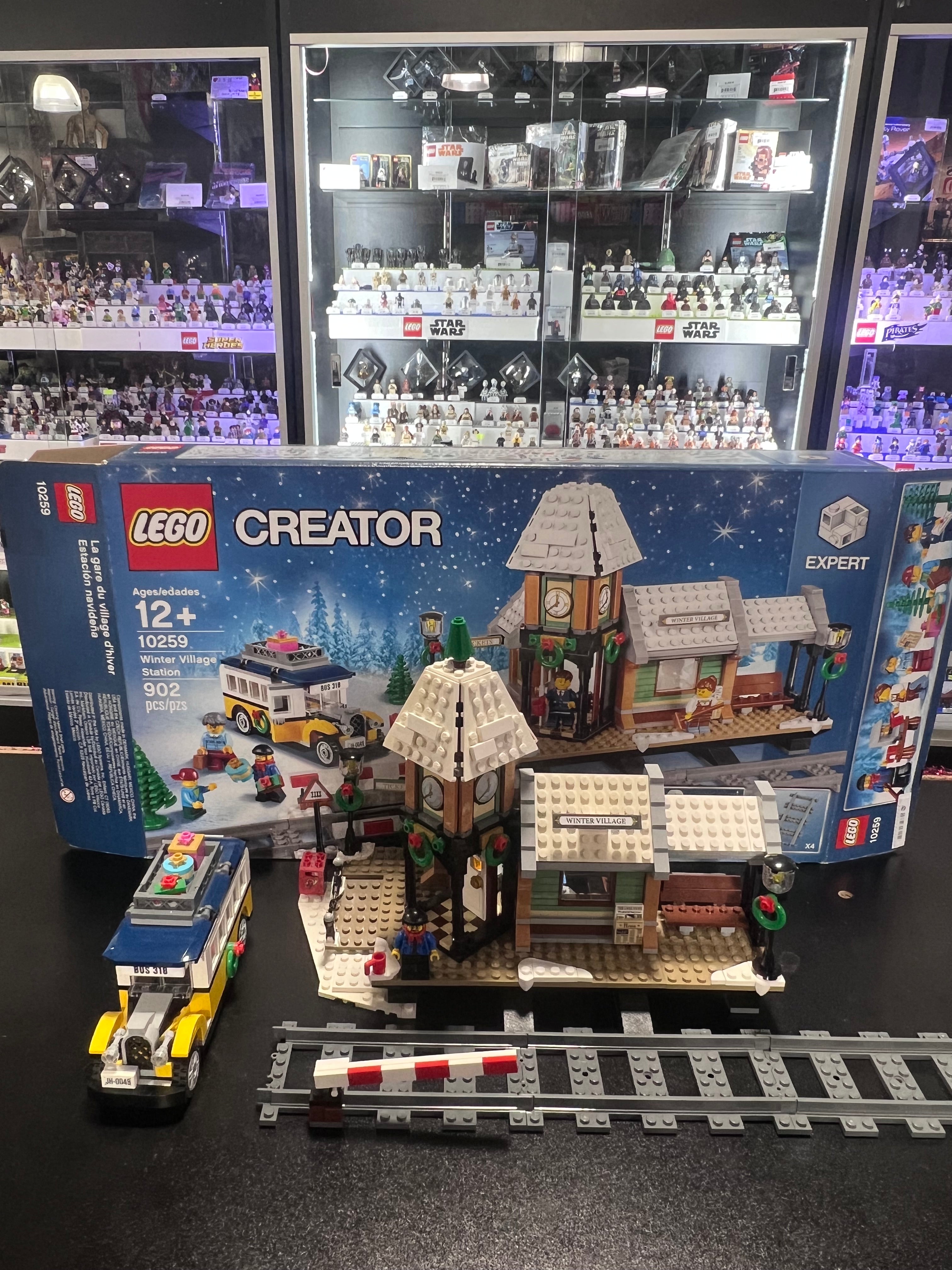 LEGO® Creator Expert 10259-1 Winter Village Station (BUV)