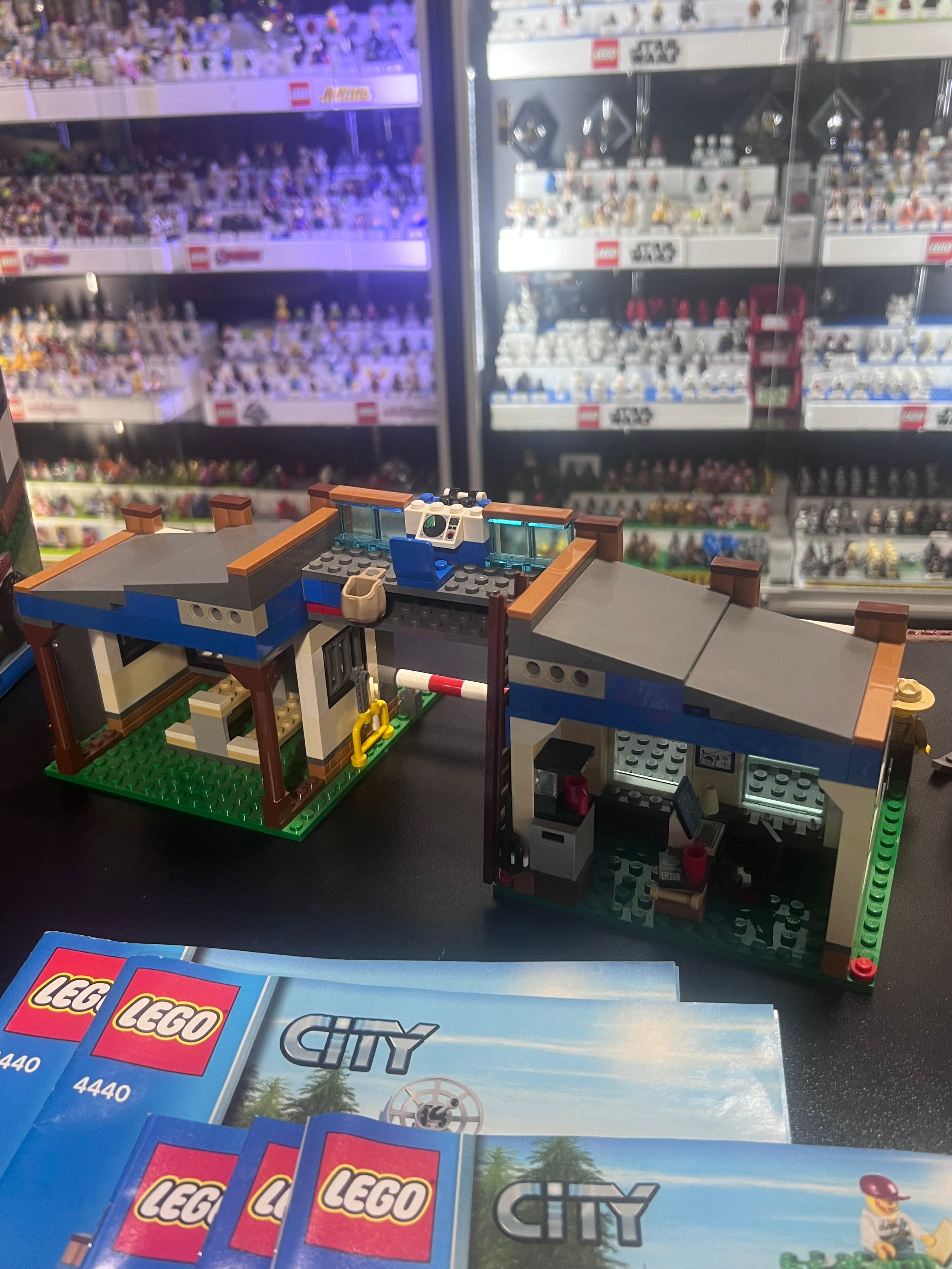 LEGO®  City 4440-1 Forest Police Station (BUV)
