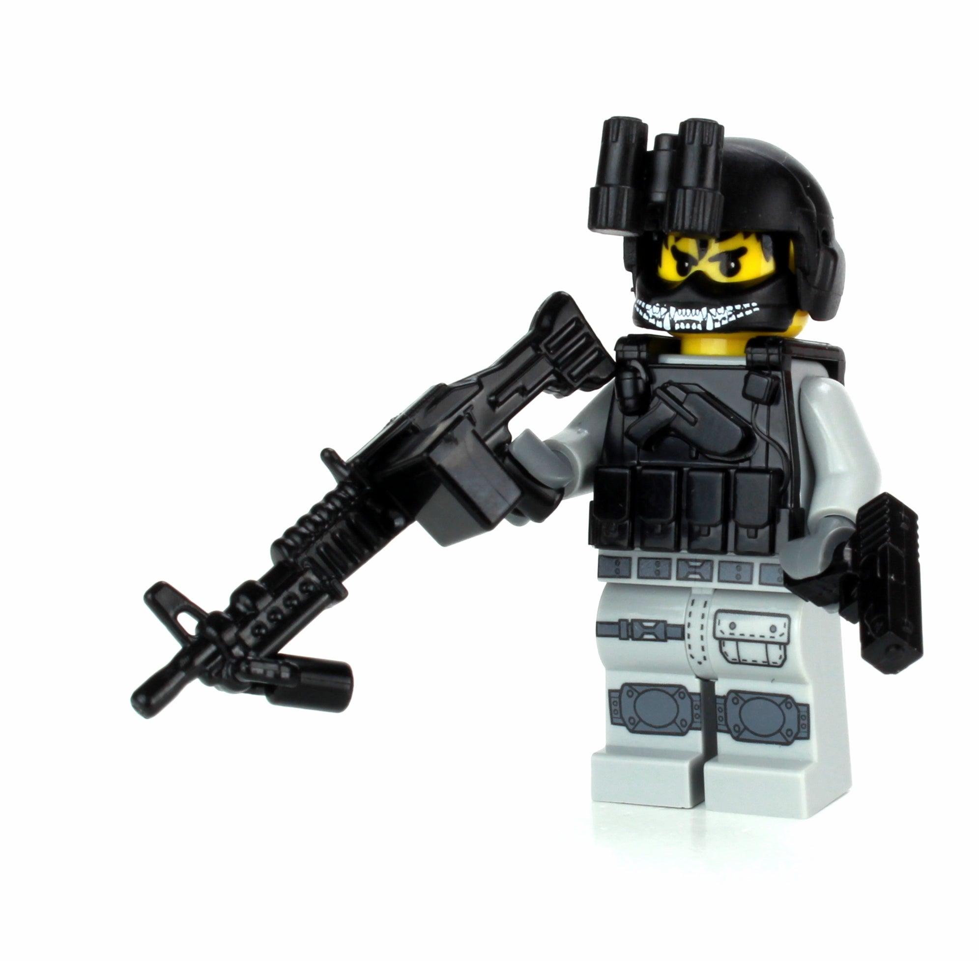 Battle Bricks Army Helicopter Crew Chief