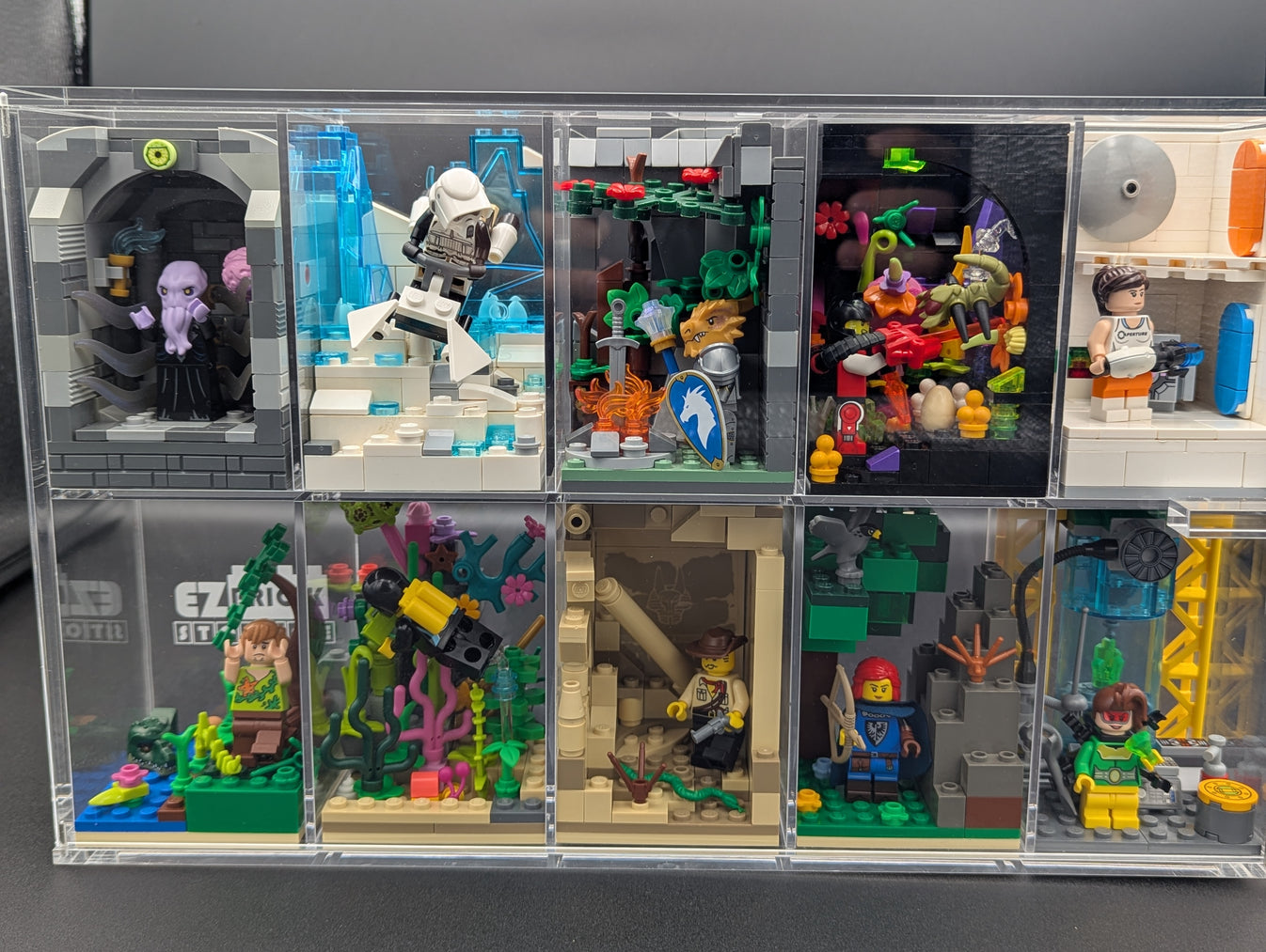 LEGO® Display – EZ Diorama Display