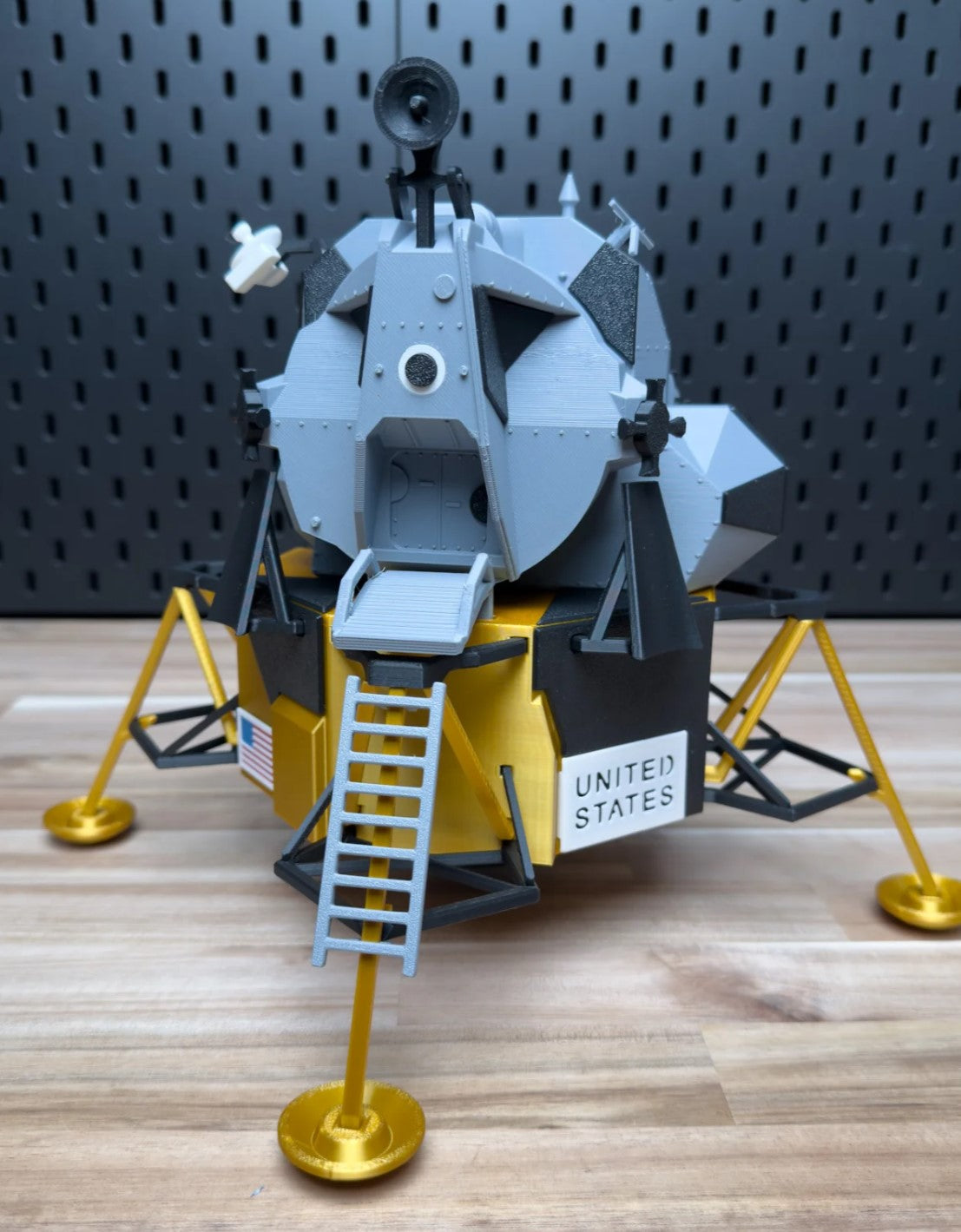 3D Printed Lunar Lander Building Kit