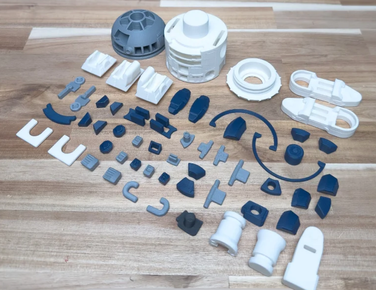 3D Printed Star Wars R2-D2 Medium Scale 6"- 8" Chunk