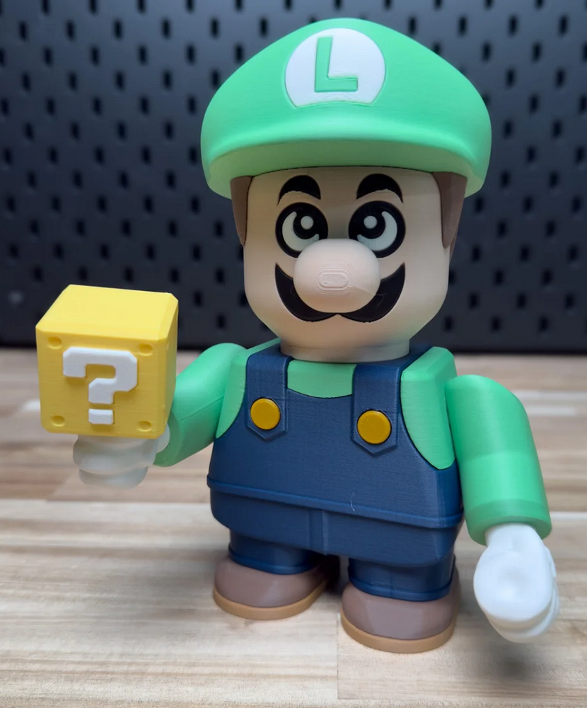 3D Printed Luigi Medium Scale 6"- 8" Chunk