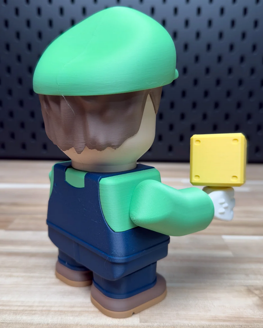 3D Printed Luigi Medium Scale 6"- 8" Chunk