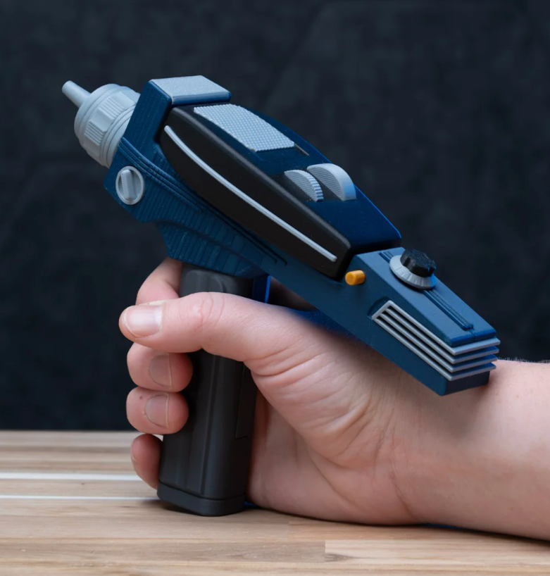 3D Printed Retro Sci-Fi Blaster Kit | Cosplay Prop Display Model