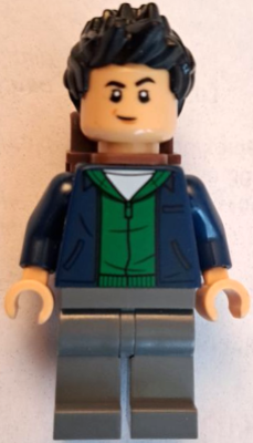 Preowned LEGO® Minifigure – Jurassic World jw130 (Kenji Kon - Dark Blue Jacket over Green Hoodie, Reddish Brown Backpack)
