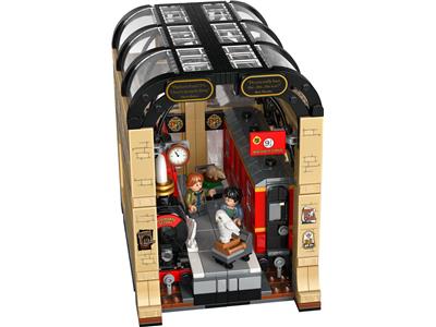 LEGO® Harry Potter 76450-1 Book Nook: Hogwarts Express