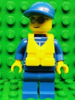 LEGO® Minifigure Town oct056a Octan Blue Oil Blue Legs Life Jacket w/Center Buck