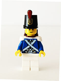 Preowned LEGO® Minifigure – Pirates pi152 Bluecoat Soldier 1 Smile