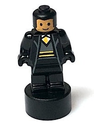 Preowned LEGO® Minifigure – Harry Potter 90398pb030 Hufflepuff Student Statuette/Trophy 1 N